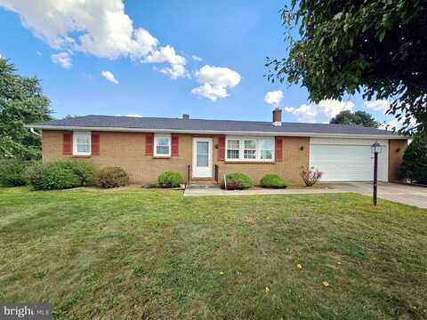 2566 LONG LANE, LEBANON, PA 17046