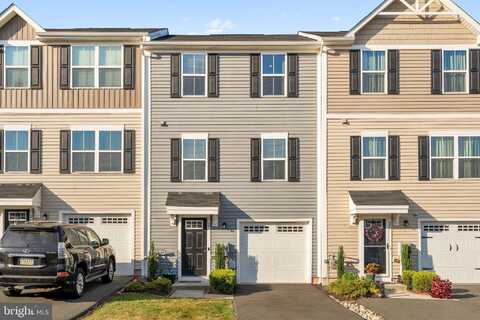 27 FOXWOOD DRIVE, GILBERTSVILLE, PA 19525