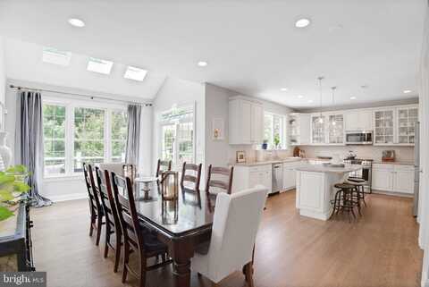 392 LANGBERG LANE, AMBLER, PA 19002