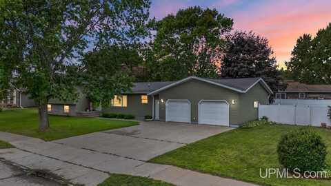 1500 Lake Shore, Escanaba, MI 49829