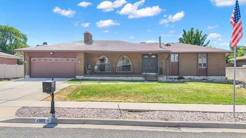 1305 Pinewood Drive DR, Taylorsville, UT 84123