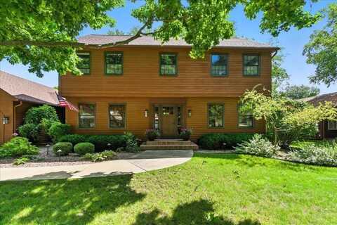 915 Sheridan Road, Waterloo, IA 50701