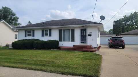 1225 Downing Street, Waterloo, IA 50701