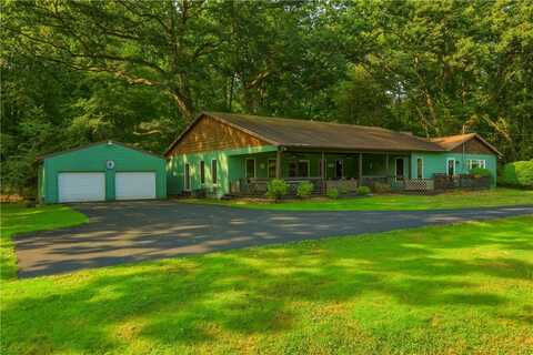 2140 Trout Island Rd, Hermitage, PA 16148