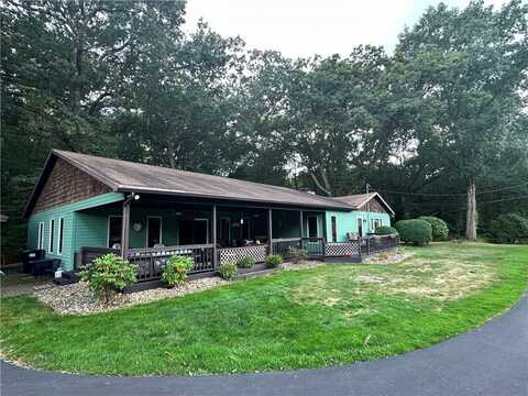 2140 Trout Island Rd, Hermitage, PA 16148