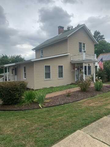 356 Elm St, Slippery Rock, PA 16057