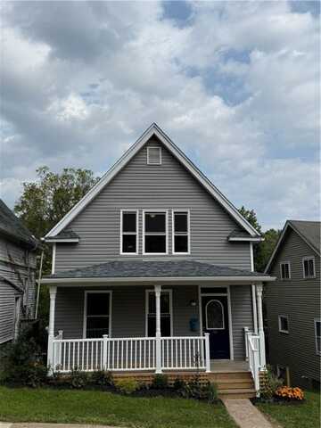 429 Mercer St, Baden, PA 16001
