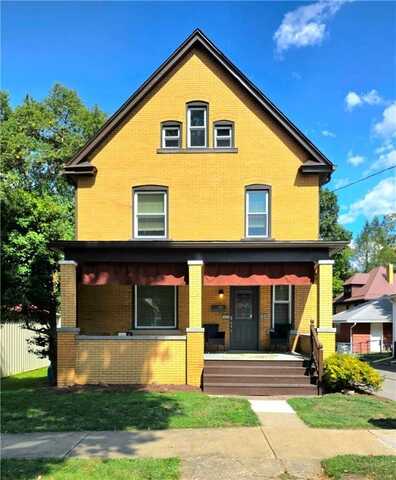 1126 Highland St, Tarentum, PA 15084