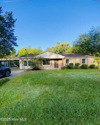 21140 Airbase Road, Wagram, NC 28396