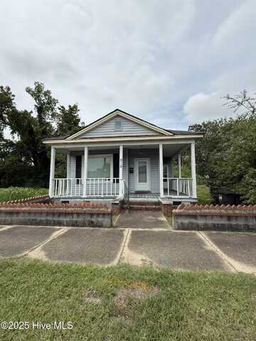 910 S 8th Street, Wilmington, NC 28401
