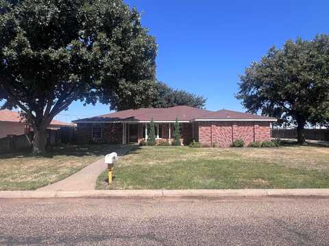 807 Arrah, Friona, TX 79035