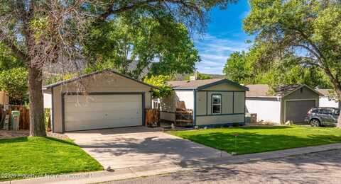 22 W Bonanza Place, Parachute, CO 81635