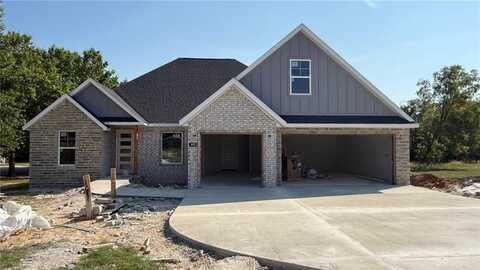 4495 W Mount Comfort RD, Fayetteville, AR 72704