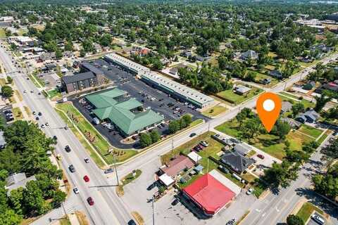 808 W Central AVE, Bentonville, AR 72712