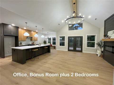 10 Buckden LN, Bella Vista, AR 72715