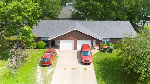 1533 Shannon ST Unit #A & B, Springdale, AR 72764