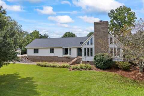 130 Quail Haven Drive, Walhalla, SC 29691