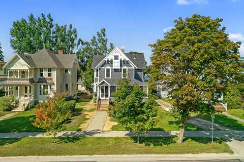 305 W Washington Avenue, Alpena, MI 49707