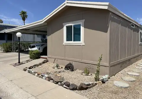 2233 E Behrend Drive, Phoenix, AZ 85024