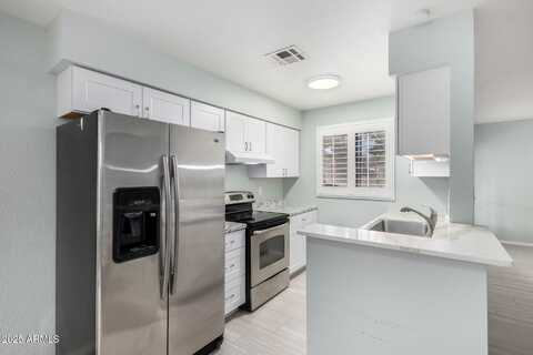 97 N COOPER Road, Chandler, AZ 85225