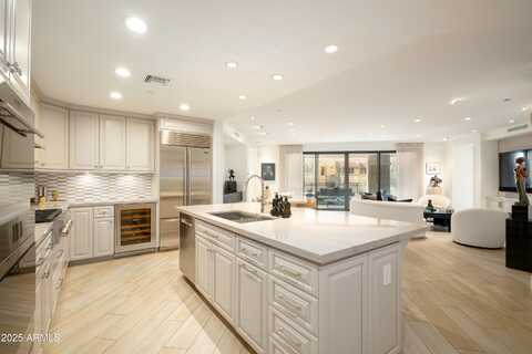 7175 E CAMELBACK Road, Scottsdale, AZ 85251