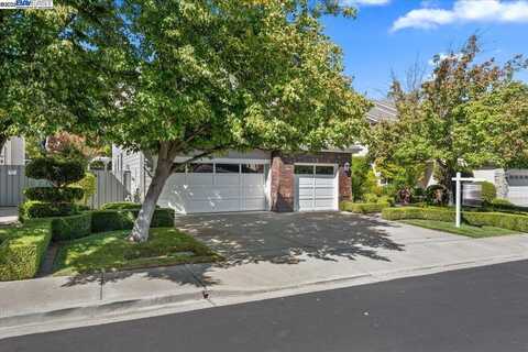 7572 Meadow Ct, Dublin, CA 94568