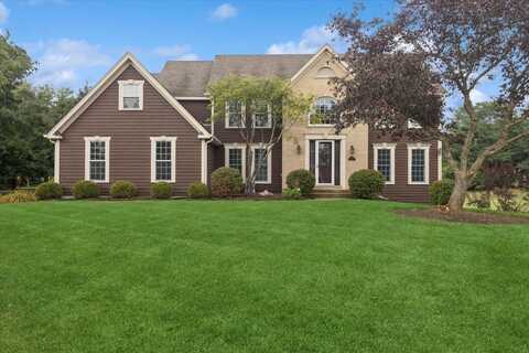 750 Old Westbury Road, Crystal Lake, IL 60012