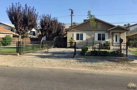 7916 Hall Road, Lamont, CA 93241