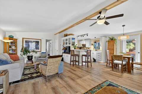 8034 Cliffrose Street, Windsor, CA 95492