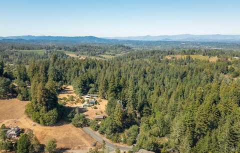 11370 Occidental Road, Sebastopol, CA 95472