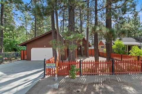 447 Crane Drive, Big Bear Lake, CA 92315