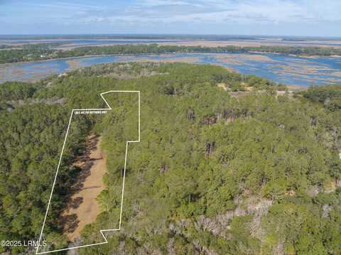 52 Old Smugglers Wharf Road, Saint Helena Island, SC 29920