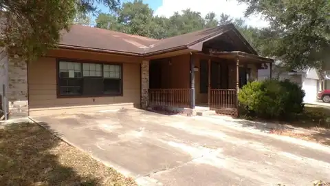1203 E TOLEDO ST, Beeville, TX 78102