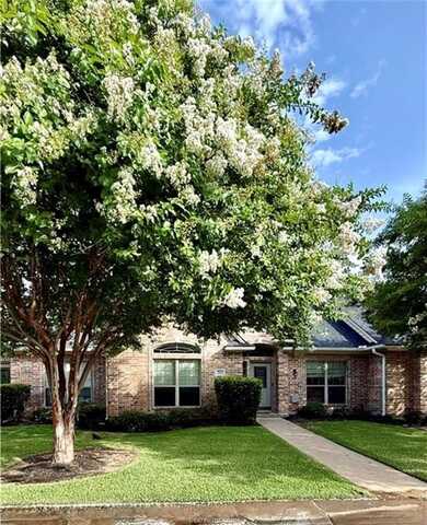 211 Hartford Drive, College Station, TX 77845