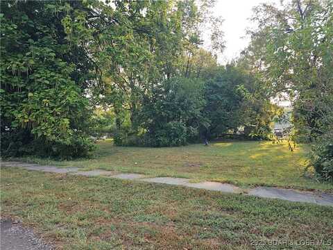 706 Grand Avenue, Eldon, MO 65026
