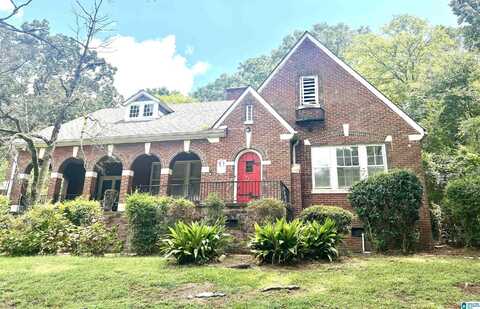 917 WESTLAKE BOULEVARD, BESSEMER, AL 35020