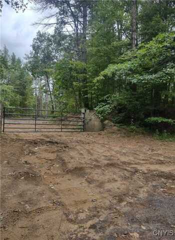Oswego Road, Rome, NY 13440