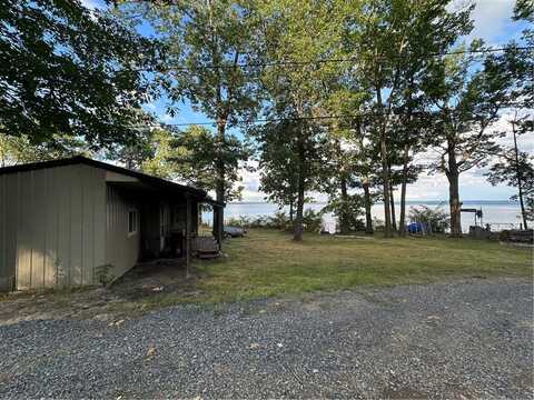 813 Caton Road, Troy, NY 14527