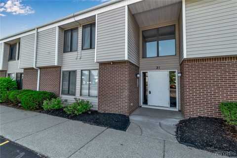 21 Coolbrook Court, Amherst, NY 14051