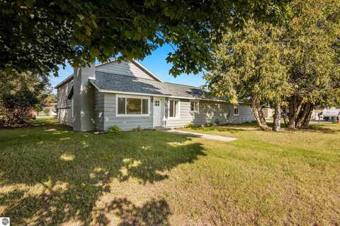 309 MAPLE STREET, BELLAIRE, MI 49615