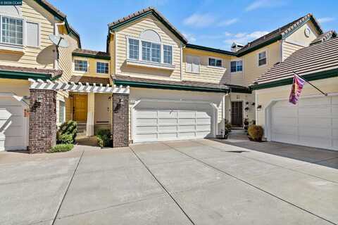 1338 Shell Ln, Clayton, CA 94517
