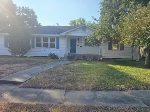 301 Chenoweth Drive, Corpus Christi, TX 78404