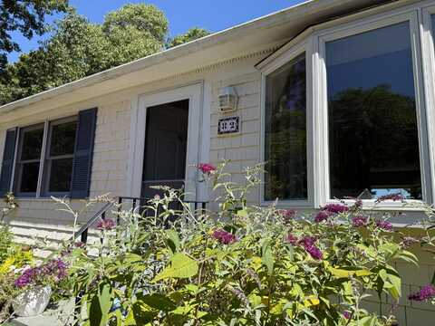 82 Dale Drive, Falmouth, MA 02540