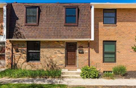 1865 Willoway Circle N, Columbus, OH 43220