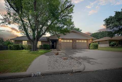 205 -- Crestwood Dr, Fredericksburg, TX 78624