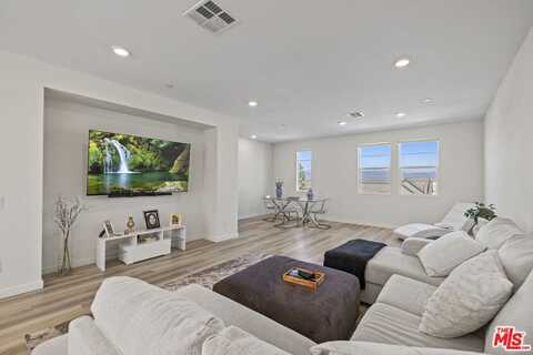 27109 Valley Oak Pl, Valencia, CA 91381
