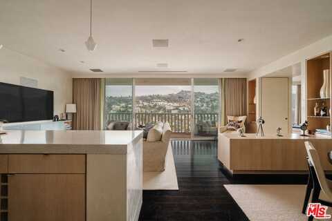 9255 Doheny Rd, West Hollywood, CA 90069