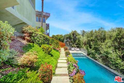 3813 Ronda Vista Pl, Los Angeles, CA 90027