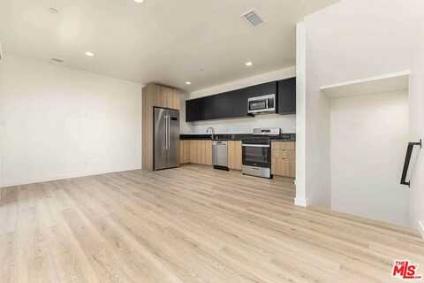 2103 S Burnside Ave, Los Angeles, CA 90016