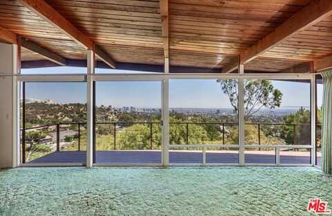 924 Stonehill Ln, Los Angeles, CA 90049